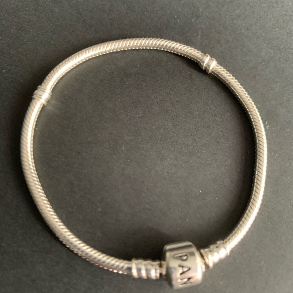 Pandora 7.5” snake chain barrel clasp bracelet
